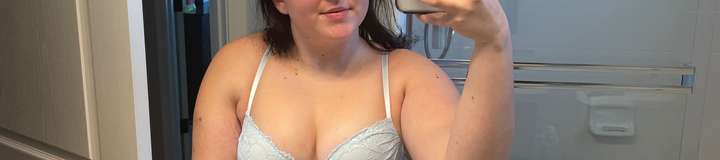 bisexualcollegegirl
