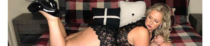 thatcurvyblonde