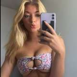 rileymaelewis onlyfans model