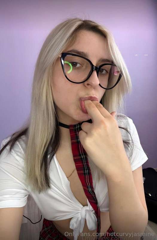 hotcurvyjasmine's profile image