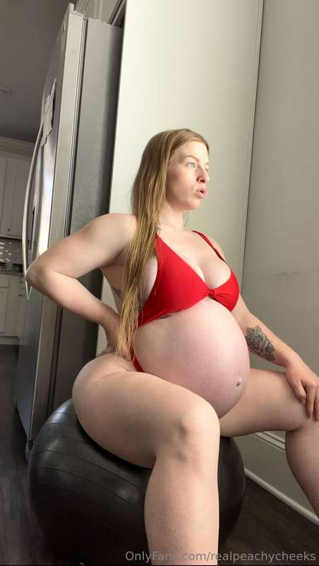 realpeachyofficial