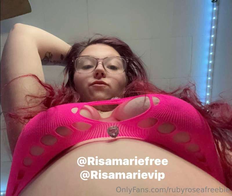 @Risamariefree ***lives*** 👀@Risamarievip $3 sale ***new 💦 c..