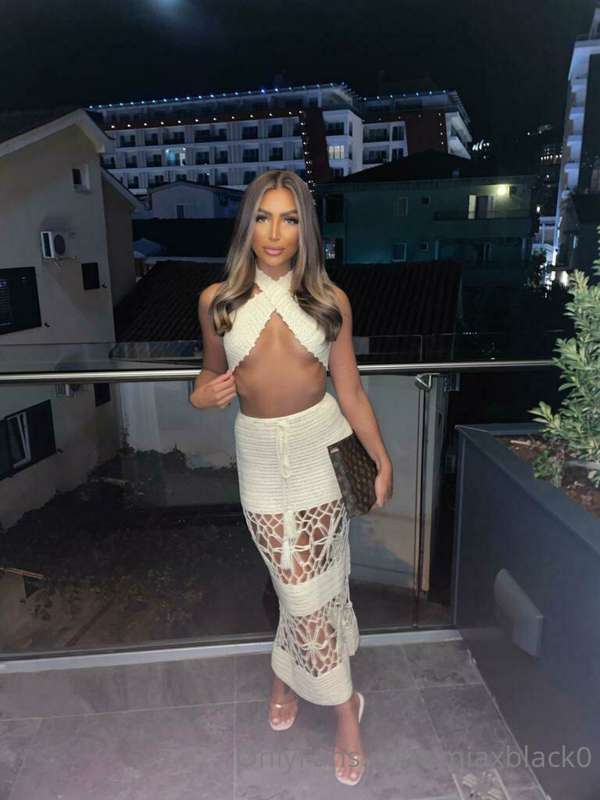 Someone take me back on holiday please 😭🥹