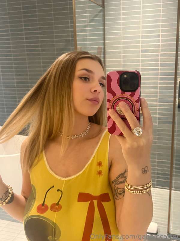 Foto 124 de Gabbie Carter en Tocromo