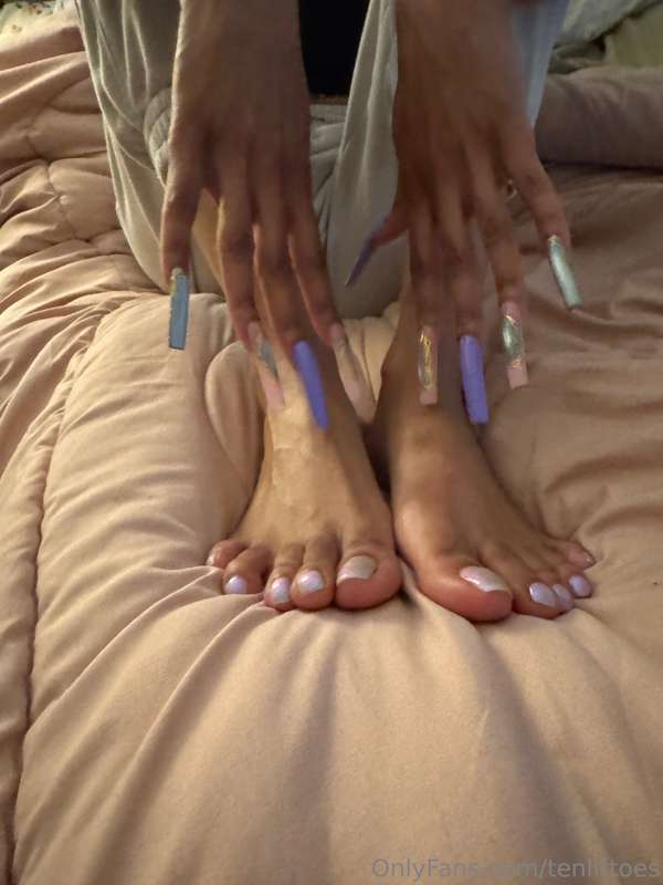 tenlittoes image #2