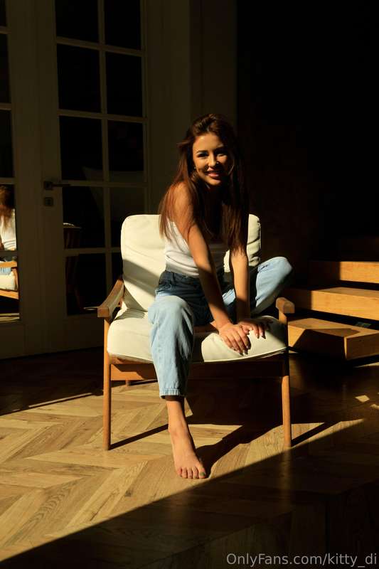 Time to relax is a sacred time for me! I love to have cozy e..