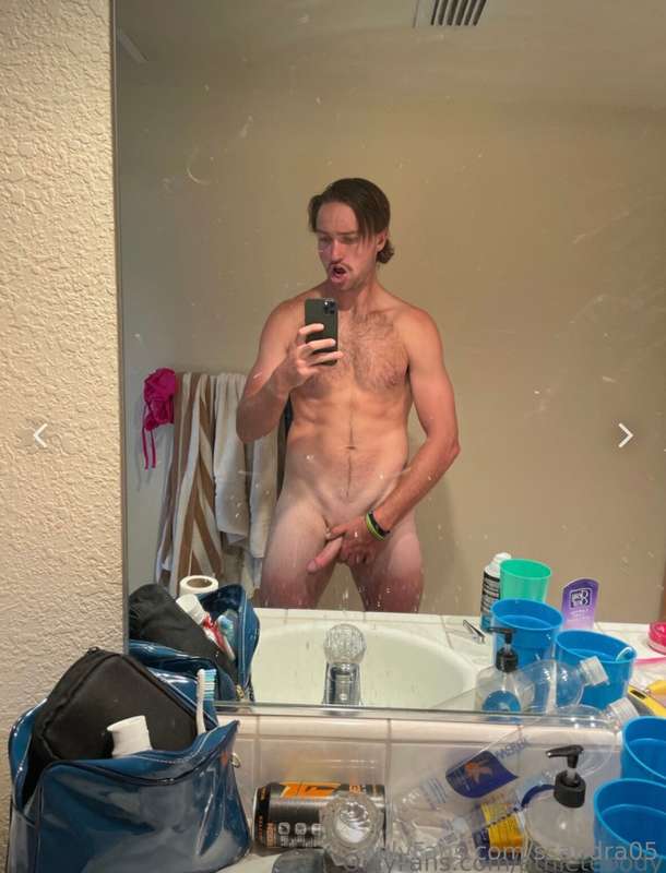 SUBSCRIBE TO THIS HOT COCK 🥵💦
@athletebody
✨Solo play&lube
✨..