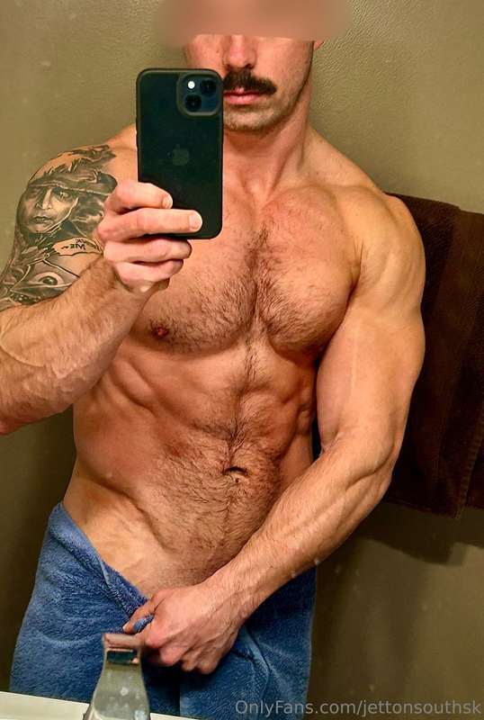 chiselled43