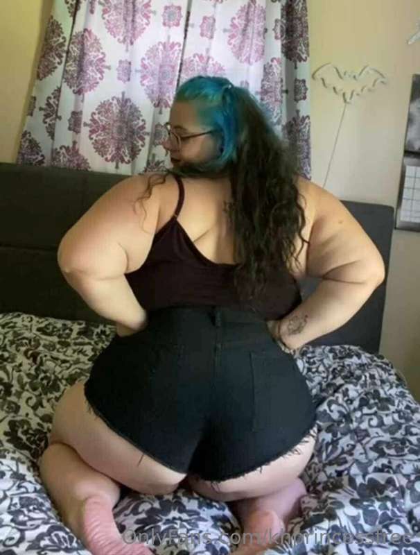 If you saw me walking around in these shorts would you do a ..