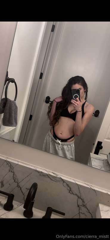single mommies summer club 🥵 who wants to be a daddy? 👀 xoxo..