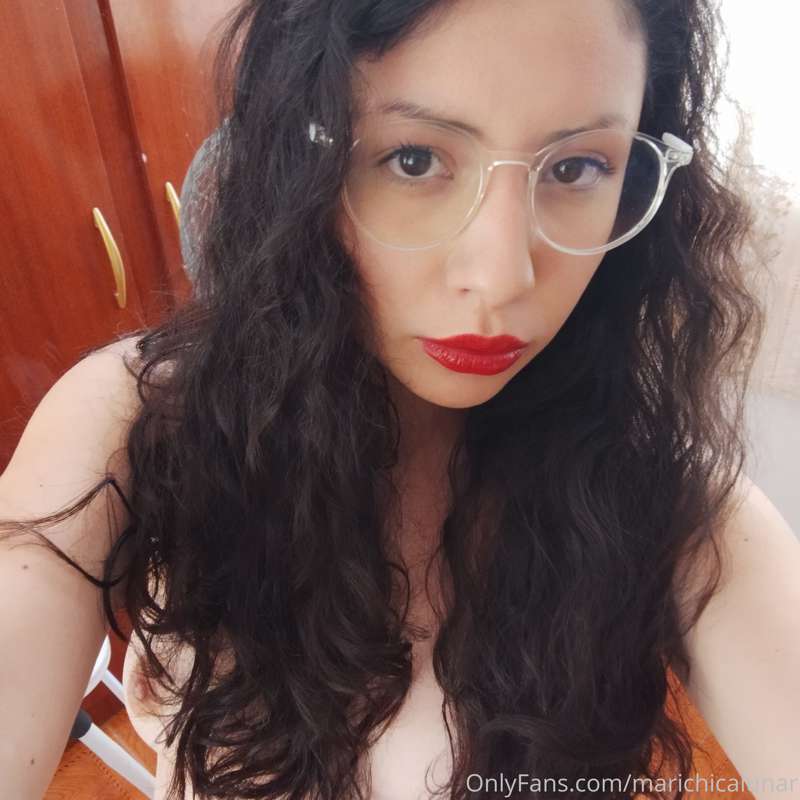💋 who wants to play with me?
