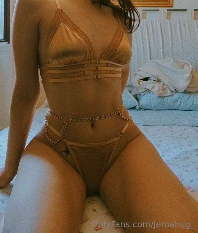 jemahug_