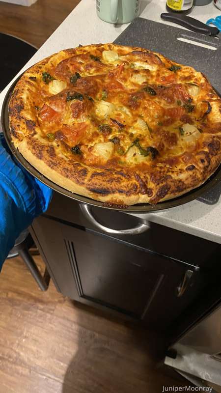 WHAAATTT SHE CAN COOK  TOO ?! 🤤🤤🤤