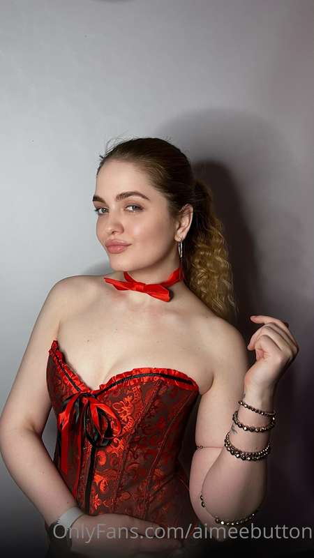 aimeebutton image #1
