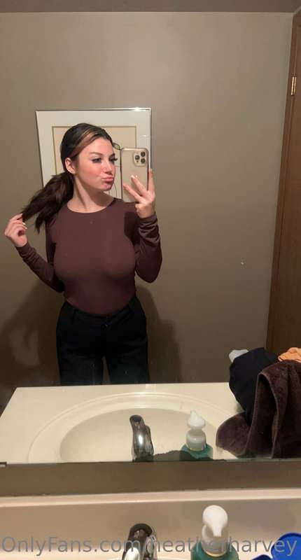 swipe to undress➡️