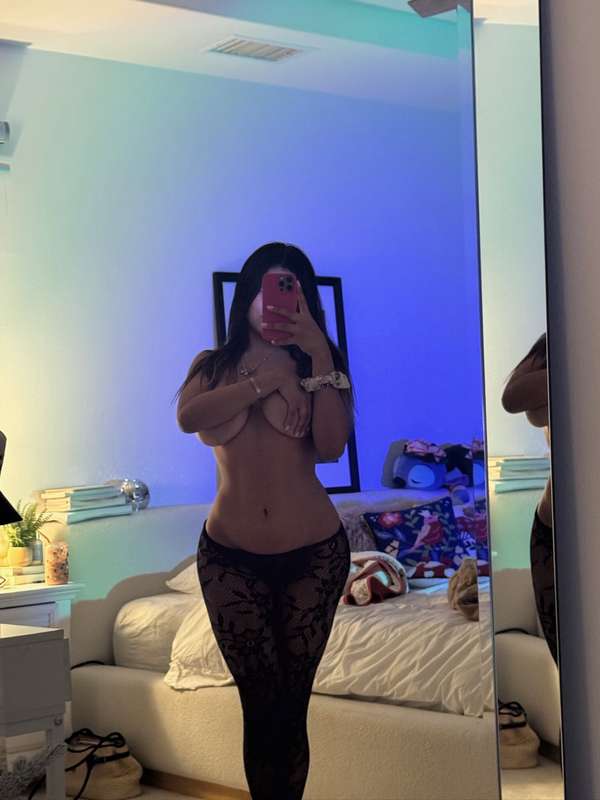 uncensored version in dm's 🤭