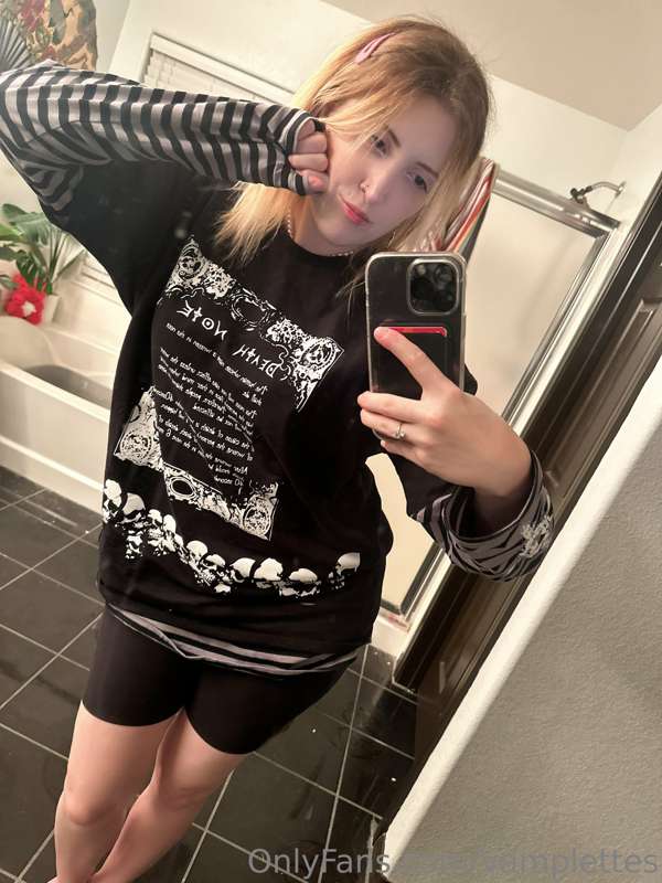 I really like this shirt heheh