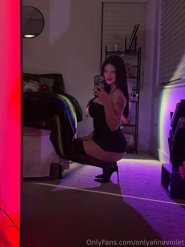 onlyalinaviolet
