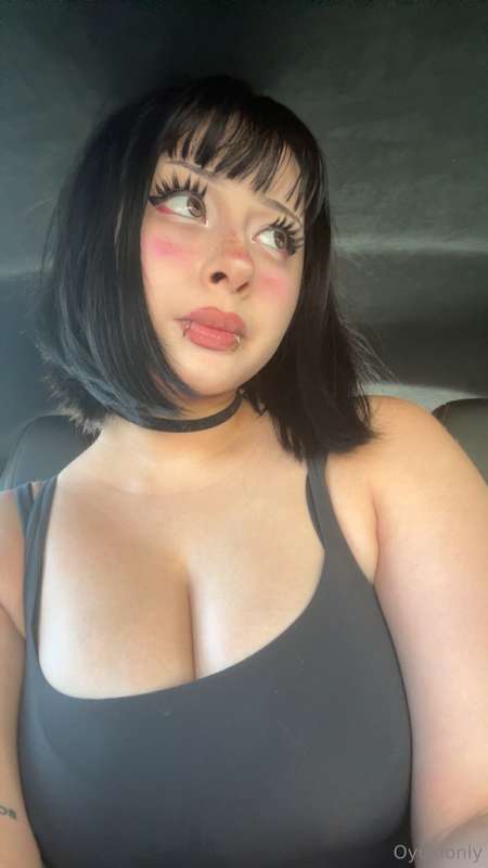 think you can handle eye contact w me ;p