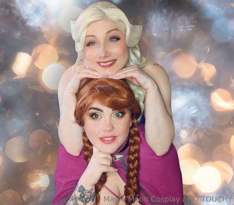 Snow sisters being the cutest
Elsa and Anna
Frozen ❄