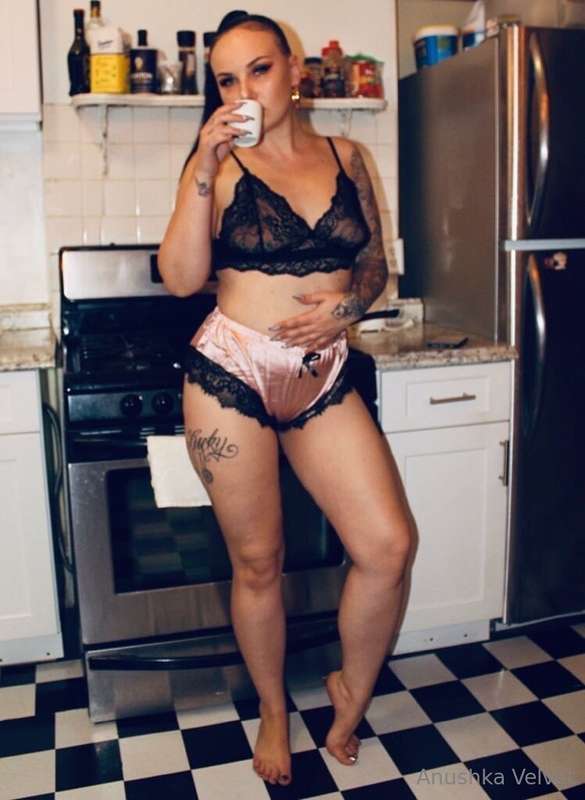 anushkavelvet