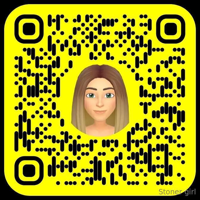 Add me on Snapchat! Username: daniigirl86 https://www.snapch..