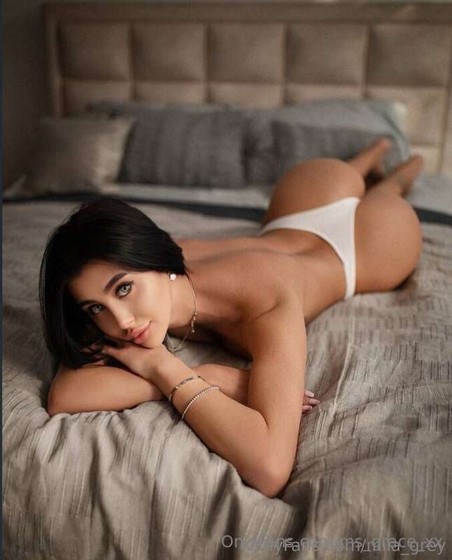 💦😈This sweet babe @mila_grey
 dreams of showing all her char..