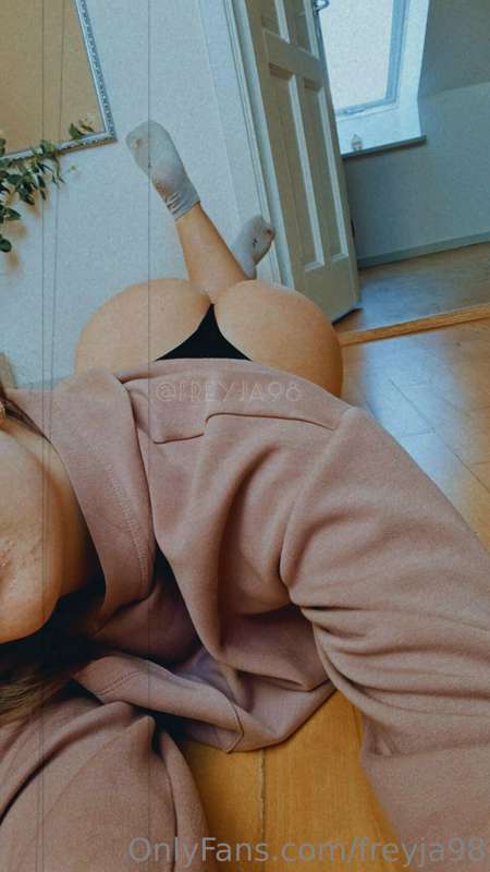 # **Did you know my VIP-Page @freyja98_vip is on sale right ..