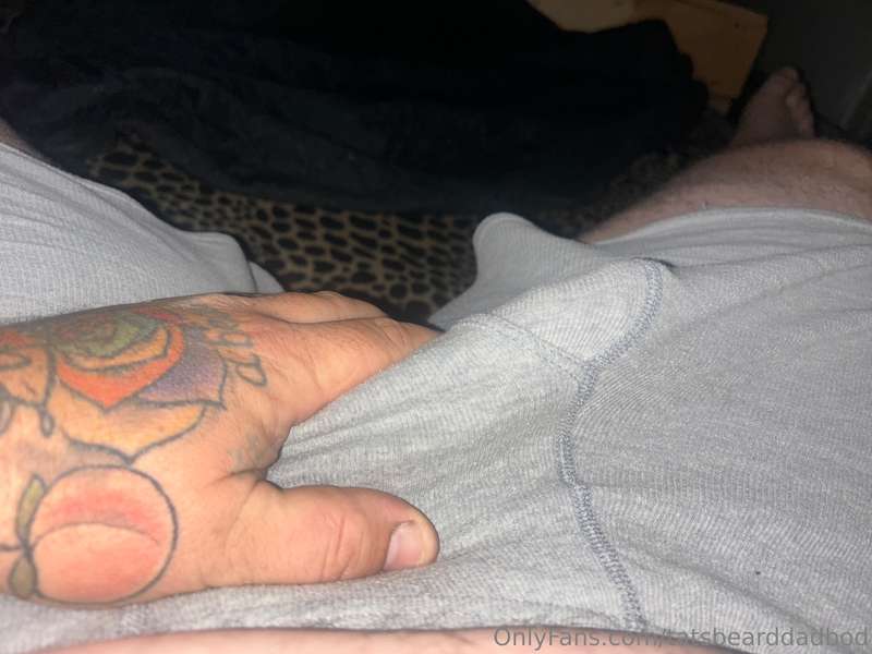 tatsbearddadbod