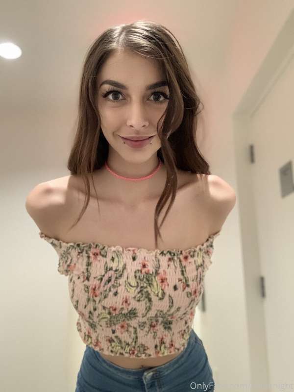 chloenight image #12