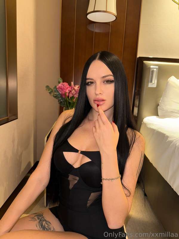 🖤🌸🌹