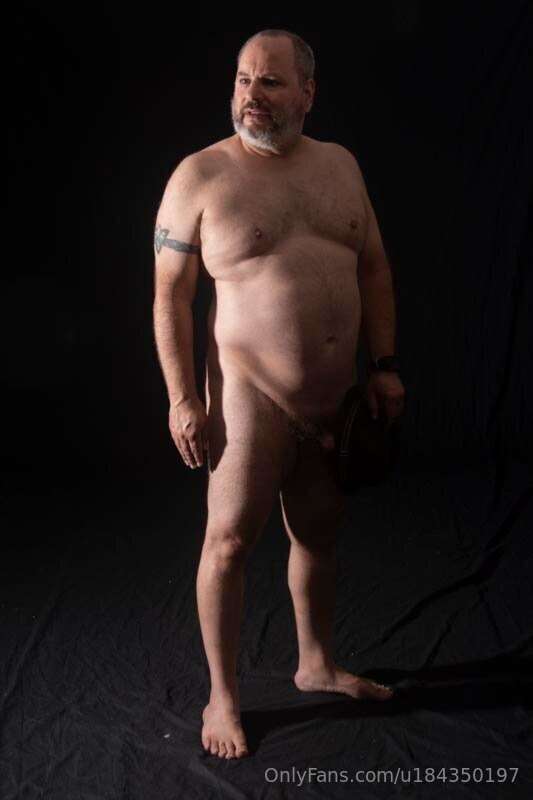 Nude with hat2024