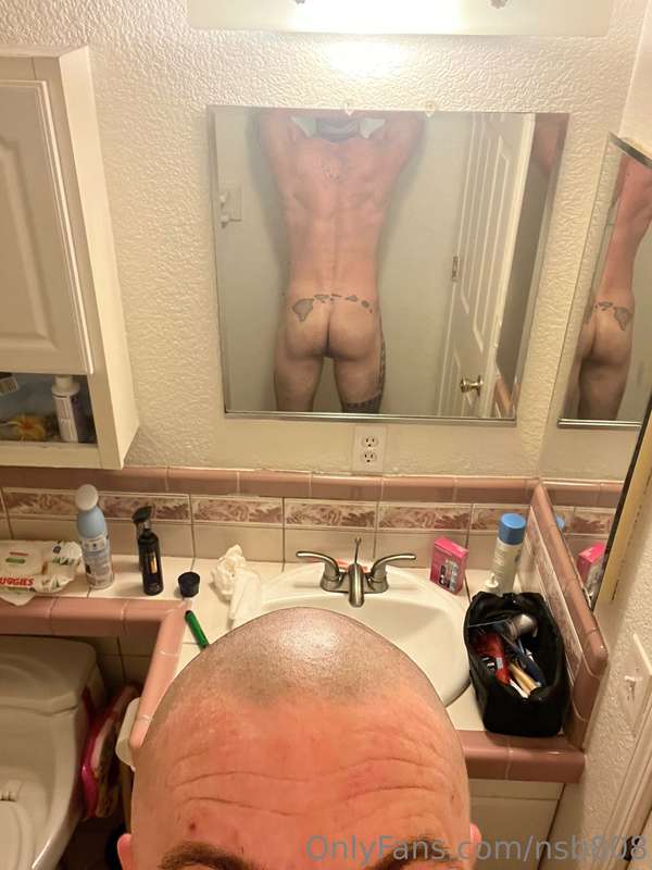 There will be new naked content tomorrow 🍑