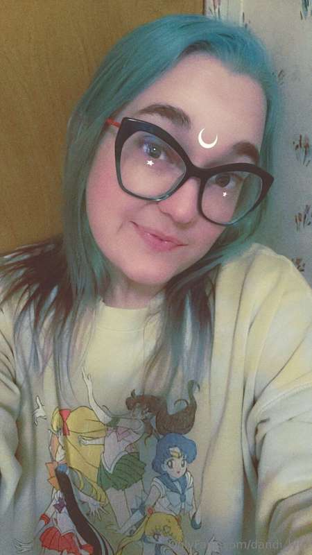 🌙 The Bunn is having a Cozy Day in this Thursday, working on..