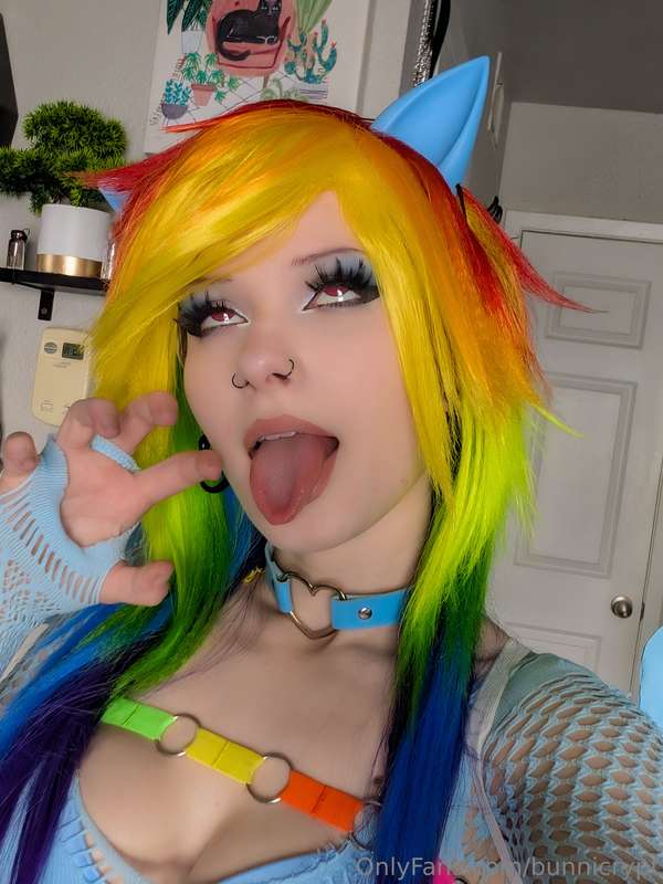 Selfie spam heehee 🌈