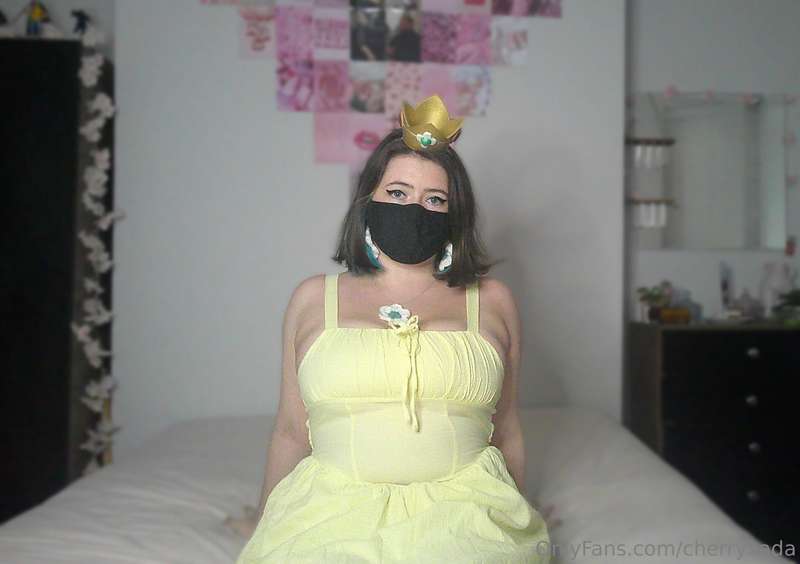Princess daisy is stacked xx