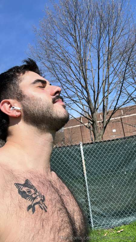 nothing beats feeling the sun on your skin on a warm spring ..
