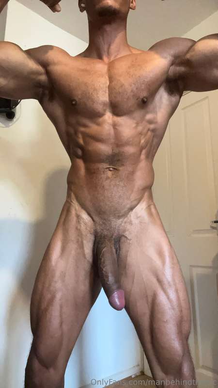 manbehindthepic