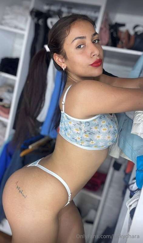 Hi babe I'm @natalystorm I hope to infect you with my energe..
