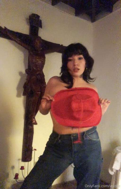SEXY CHRISTIAN CONTENT SPOILER⚠️🔞 
fotitos y un video de est..