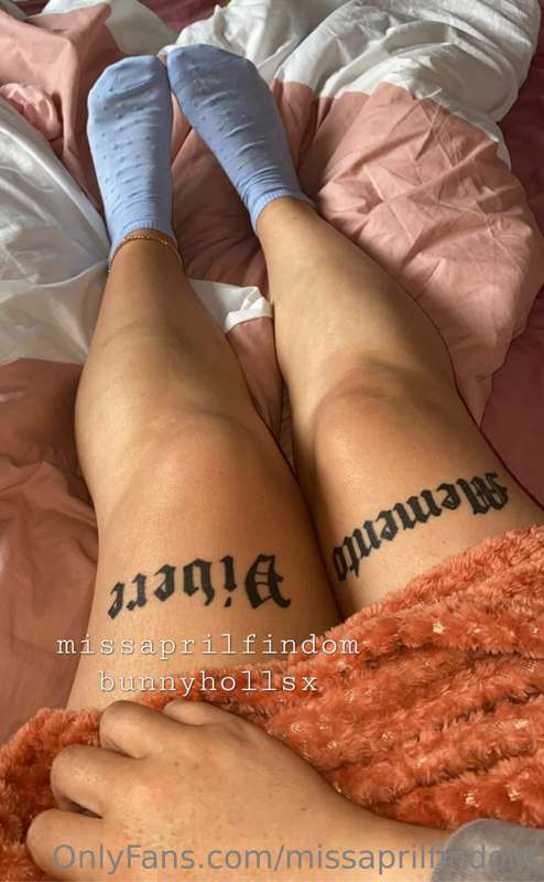Sock content freaks...  come sniff