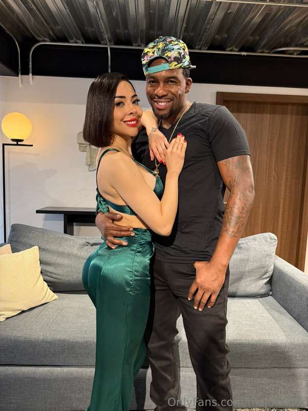 OMG, would you look at this hot little Latina! We played it ..