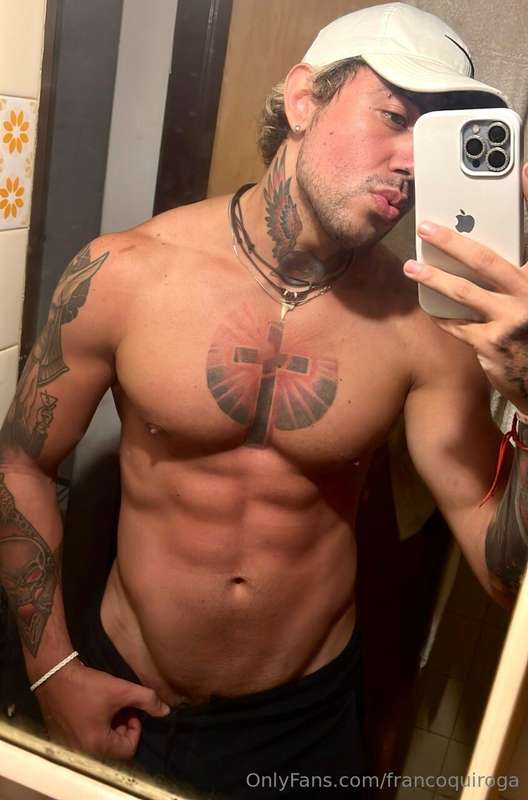 Sunny Vibes, Tight Abs 🔪