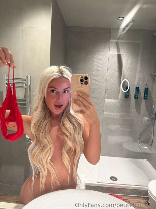 petiteblondee