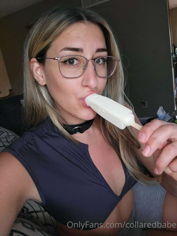 collaredbabe image #0