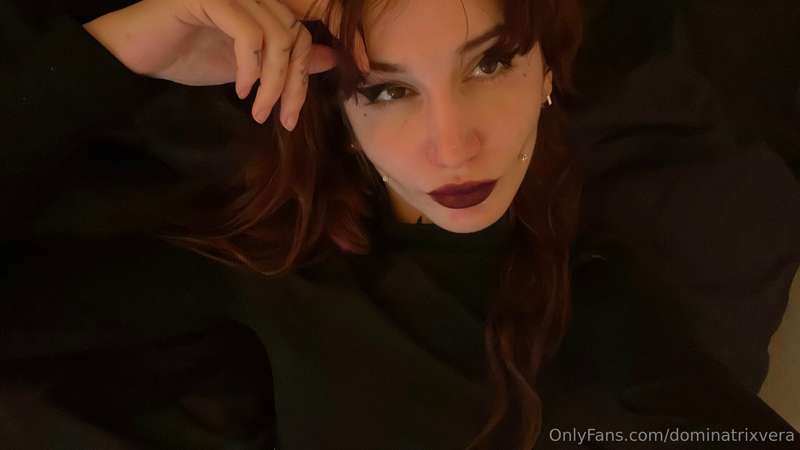 Now accepting online sessions.⛓️
Take advantage of this oppo..