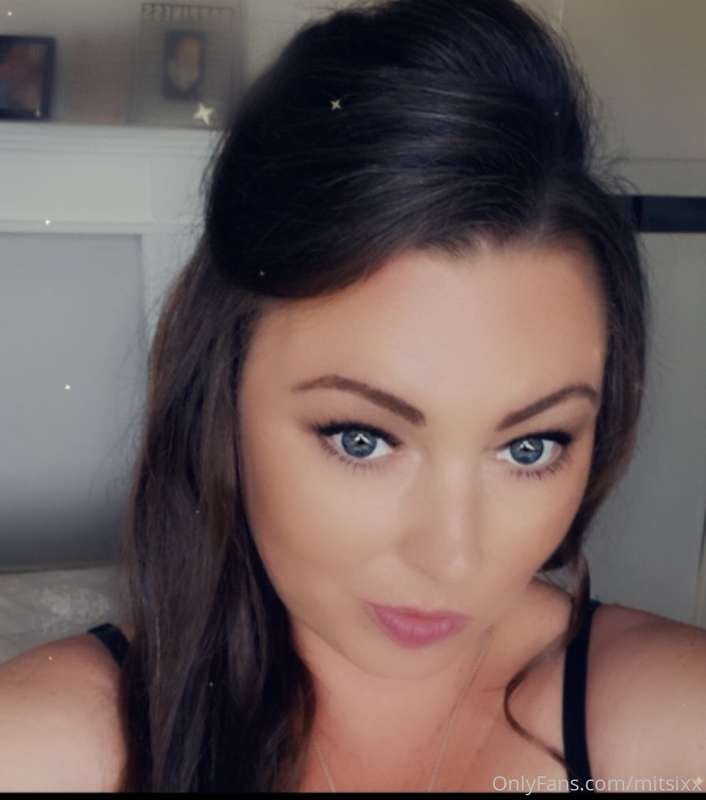 Look sweet and innocent don’t I ?😇…. Don’t be fooled …. I’m ..