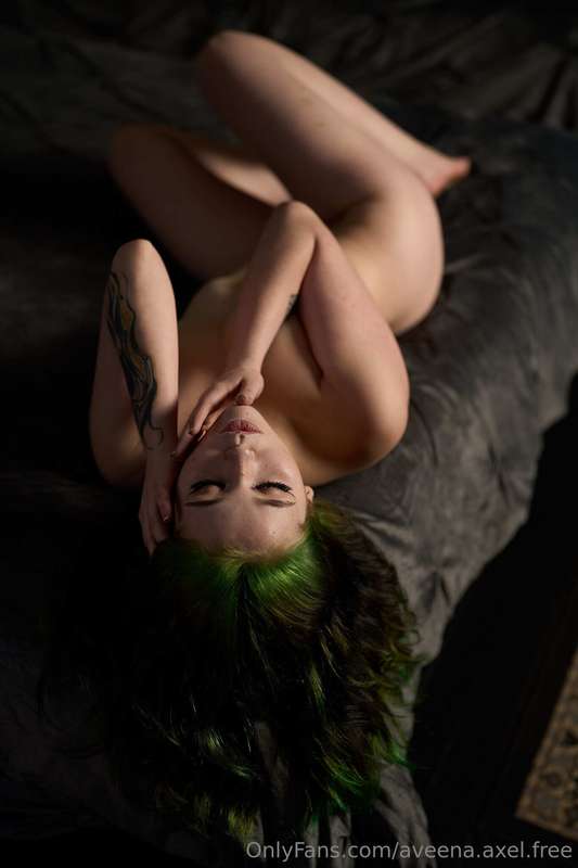 The uncovered shots are even better 😏