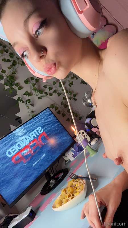 loonicorn image #0