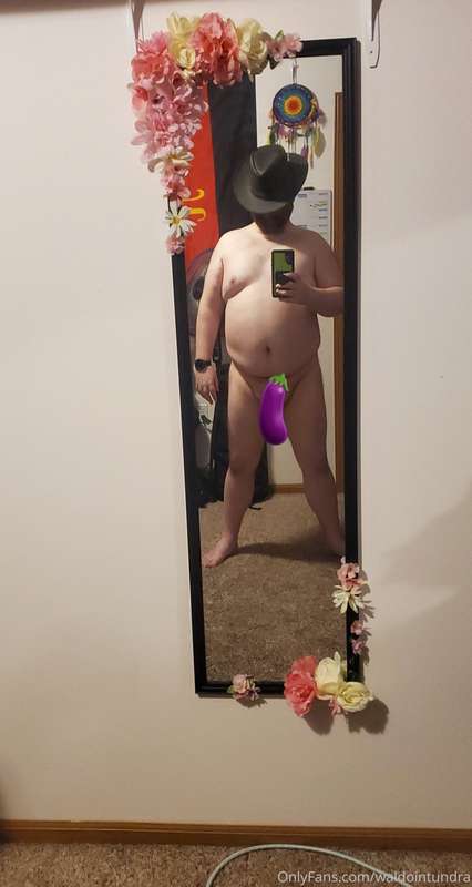 Teaser for an upcoming photo shoot I'm going to do. Need a h..